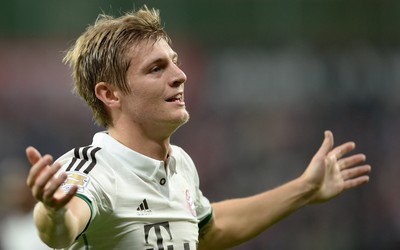 乐鱼电竞精华-佐默与队友庆祝动作火了