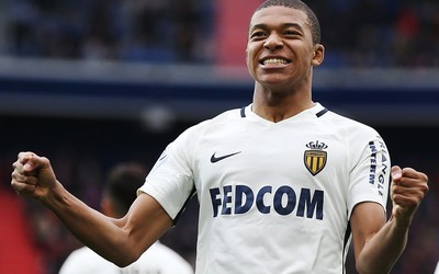 乐鱼电竞快讯-凯蒂麦卡比赛后激动落泪